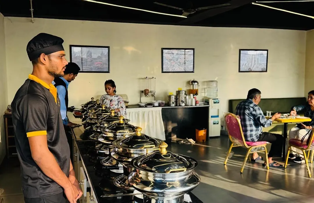 Hotel Bkc Prime Near Trade Centre Us Embassy, Mumbai-1